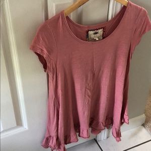 Light mauve shirt with ruffle hem